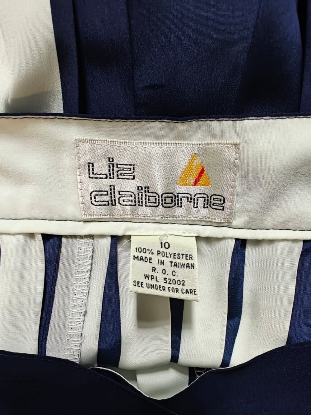 Vintage 1980s Liz Claiborne Contrast Pleated Midi Skirt Two-Tone Navy / Ivory - Picture 6 of 7